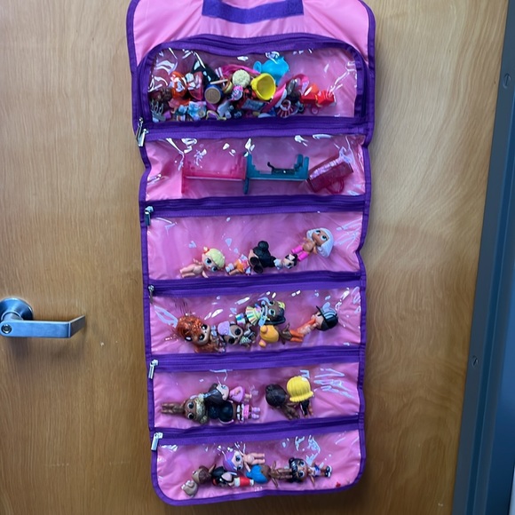 19 LOL dolls and accessories with carry organizer. Good used condition. - Picture 8 of 8
